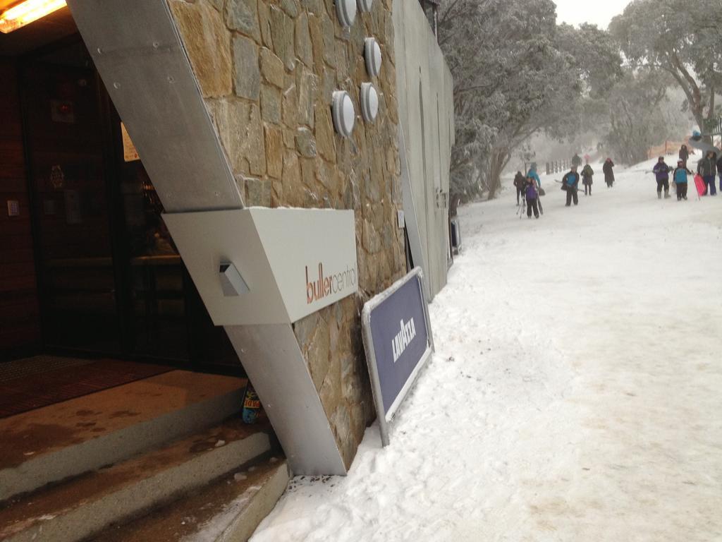 Buller Central Hotel Mount Buller Bagian luar foto